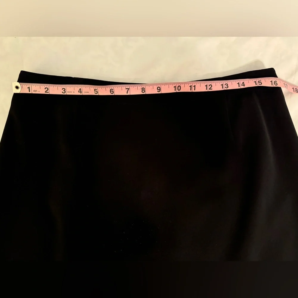 Dress Barn Women’s  Long Black Skirt ~ Size 14 - Picture 5 of 8